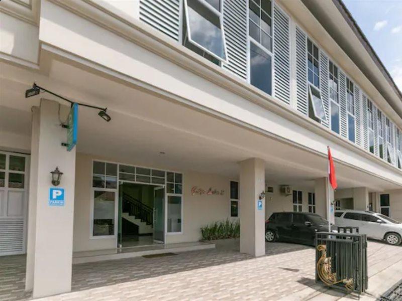 Griya Loka 2 Syariah Near Simpang Lima Mitra Reddoorz Hotel Semarang Exterior foto
