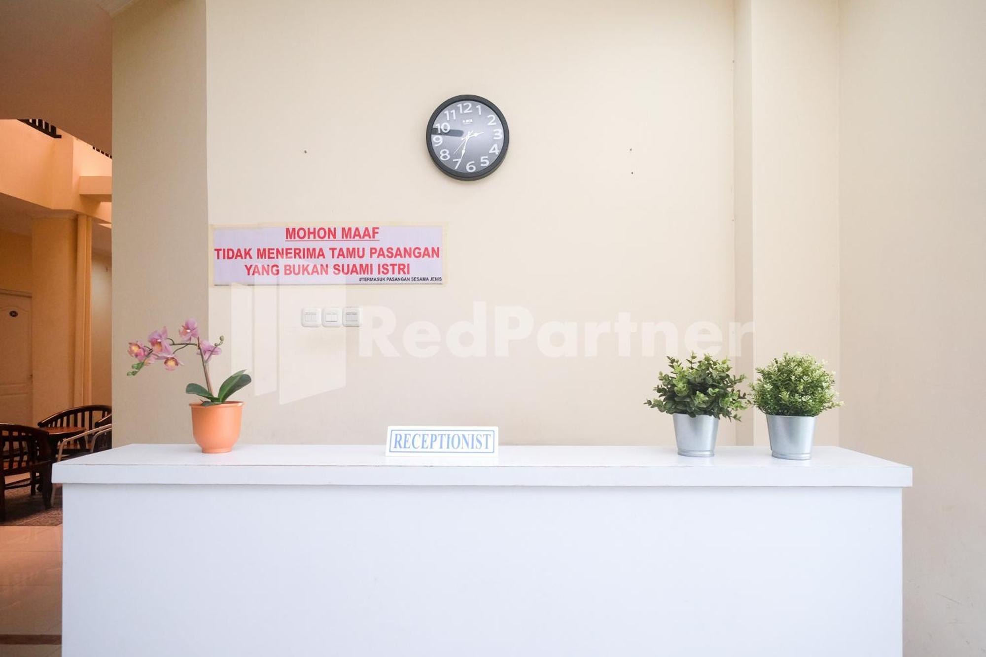 Griya Loka 2 Syariah Near Simpang Lima Mitra Reddoorz Hotel Semarang Exterior foto