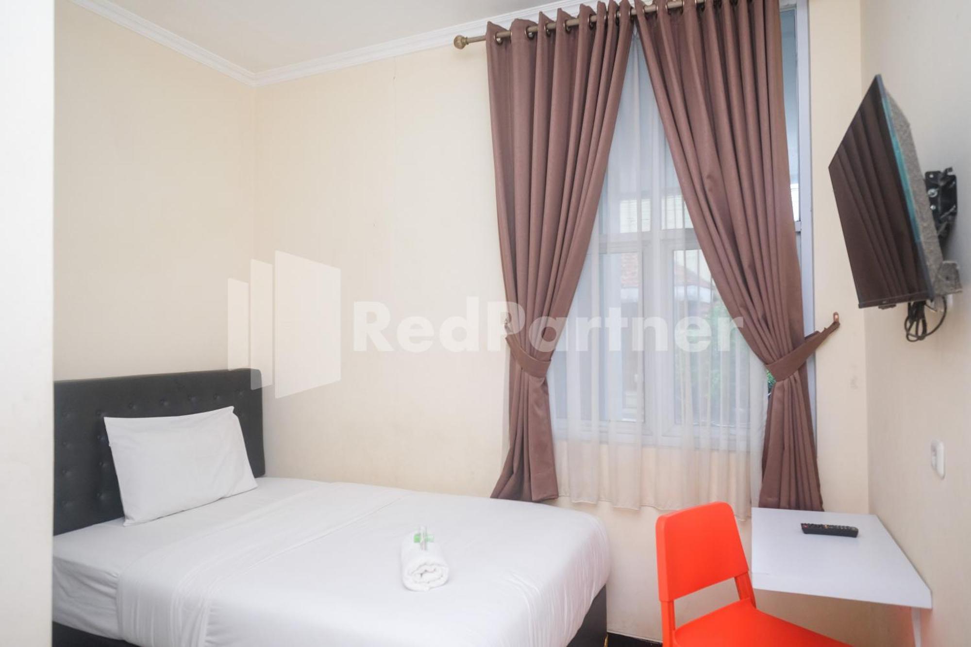 Griya Loka 2 Syariah Near Simpang Lima Mitra Reddoorz Hotel Semarang Exterior foto