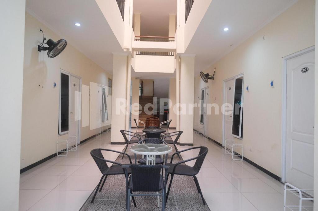 Griya Loka 2 Syariah Near Simpang Lima Mitra Reddoorz Hotel Semarang Exterior foto
